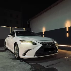 Lexus ES 350 2020