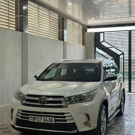 Toyota Highlander 2019