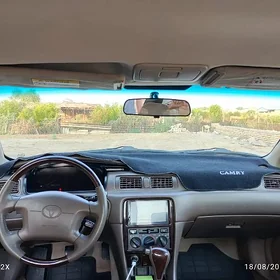 Toyota Camry 1999