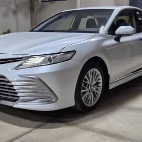 Toyota Camry 2023