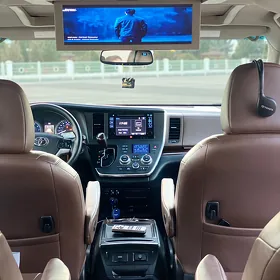 Toyota Sienna 2017