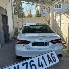 Toyota Camry 2024