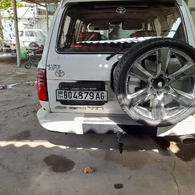 Toyota Land Cruiser 1996