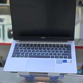 HUAWEI i7/16/1TB