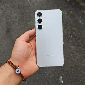 Samsung S24 plus