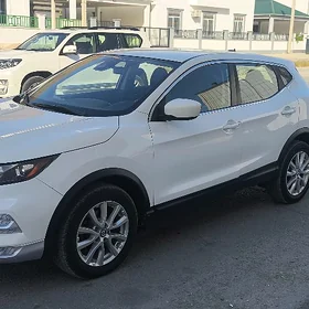 Nissan Rogue Sport 2021