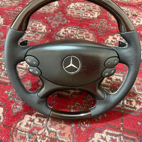 Mercedes-benz W211 rol