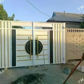 ussat '''beton zabor warotalar