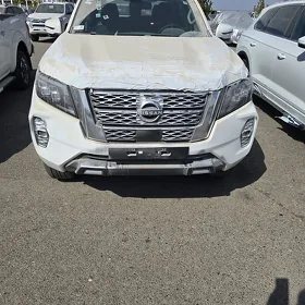 Nissan Navara 2025