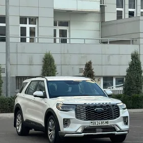 Ford Explorer 2025