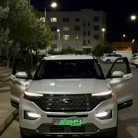 Ford Explorer 2022