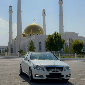 Mercedes-Benz E300 2010