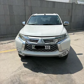 Mitsubishi Montero Sport 2019