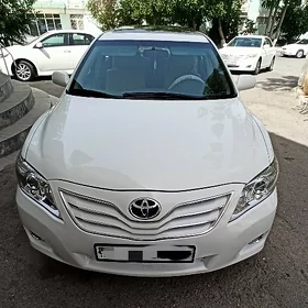 Toyota Camry 2010