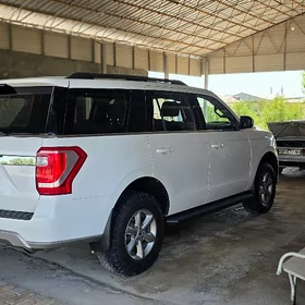 Ford Expedition 2021