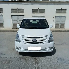 Hyundai H-1 2016