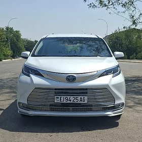 Toyota Sienna 2022