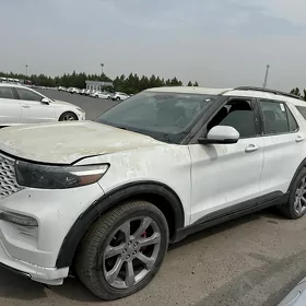 Ford Explorer 2024