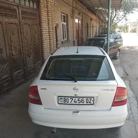 Opel Astra 2002