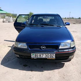 Opel Astra 1995