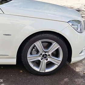 Mercedes R17 diska pakryşka