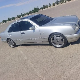 Mercedes-Benz E430 1997