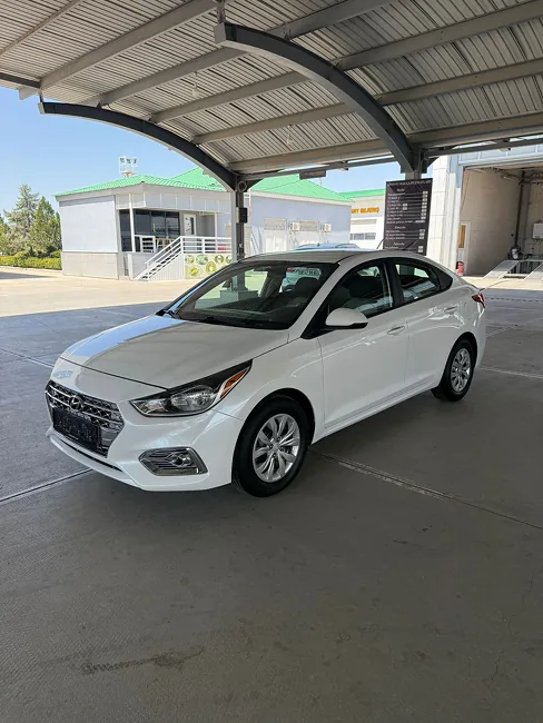 Hyundai Accent 2022