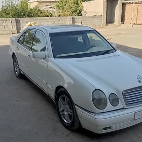Mercedes-Benz E320 1999