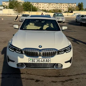 BMW 330 2021