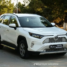Toyota RAV4 2021