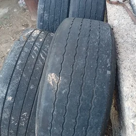 Pilod 385.65.R22.5