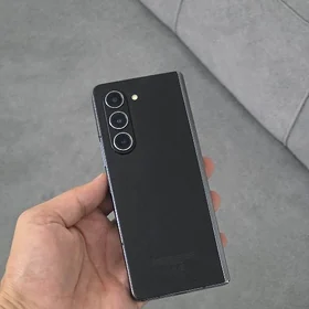 Samsung Z Fold 5. 12/256