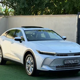 Toyota Crown 2023