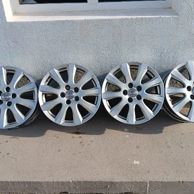 Toyota Aurion diska 17!