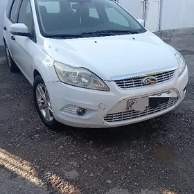Ford Focus 2010
