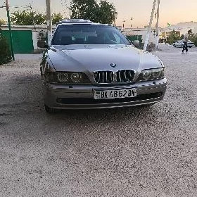 BMW E39 2002