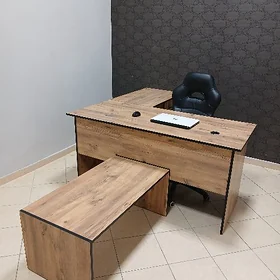 direktorskiý stol / стол /