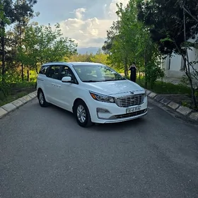 Kia Sedona 2019