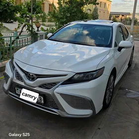 Toyota Camry 2021