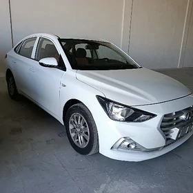 Hyundai Elantra 2021