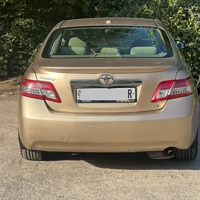 Toyota Camry 2010