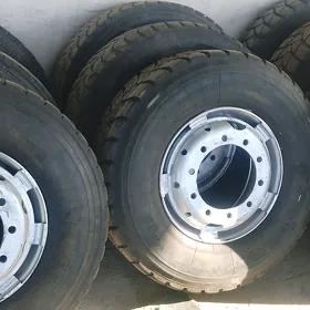 teker 315/80r22.5