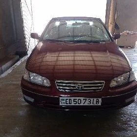 Toyota Camry 2000