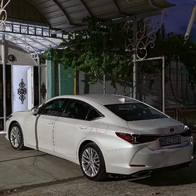 Lexus ES 350 2020