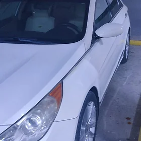 Hyundai Sonata 2011