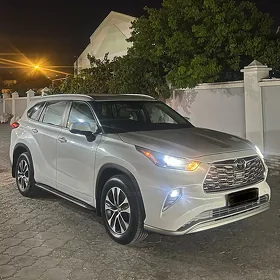 Toyota Highlander 2024