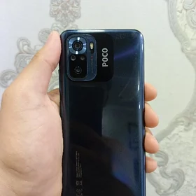 poco m5s