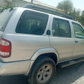 Nissan Pathfinder 2003