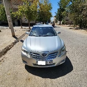 Toyota Camry 2010