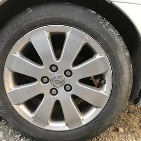 LEXUS TOYOTA diska 17 lik